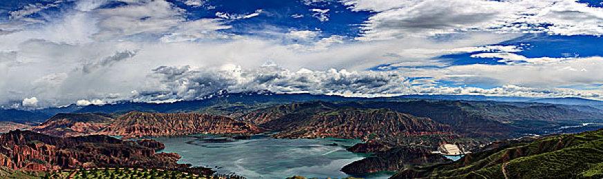 黑暗奇幻RPG《污痕圣杯：阿瓦隆的陨落》Steam多半好评